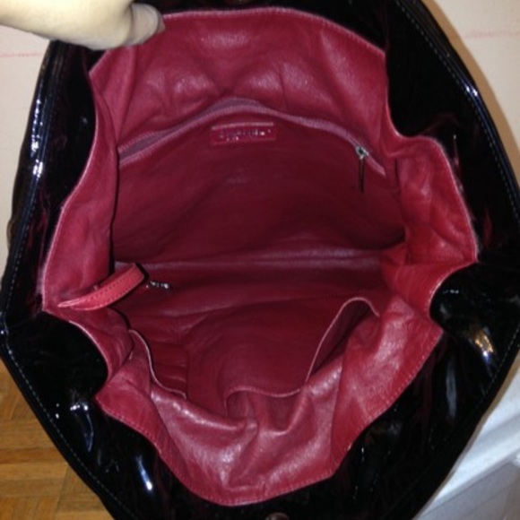 WOW POSHMARK - AUTHENTIC CHANEL SUPERMODEL EXTRA LARGE Leather Cabas Bag Tote - Picture 6 of 13